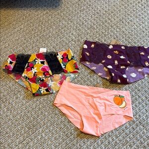 Women’s NWT New PINK Victoria’s Secret hipster no show panties underwear size S